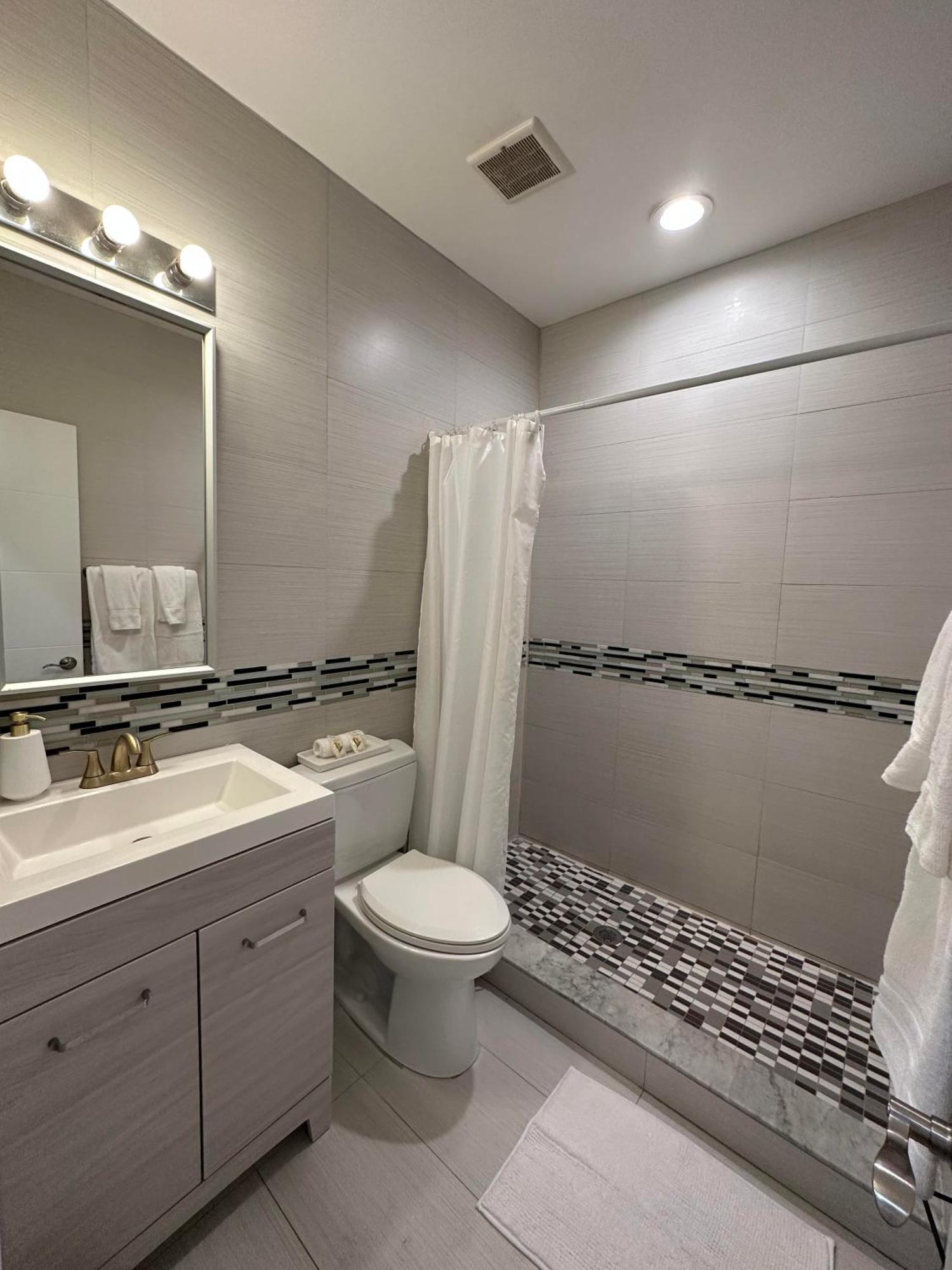 The Pearl Beachside Apartments On Hollywood Beach Exteriör bild